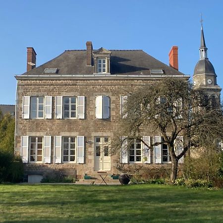 Maison D'Hotes La Doucelle Culture Et Bien-Etre Lignieres-Orgeres Екстер'єр фото