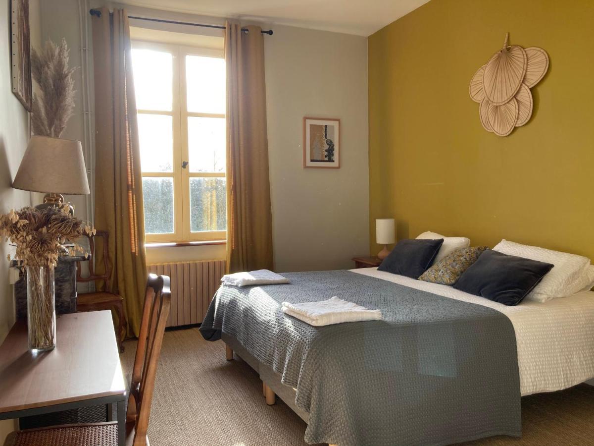 Maison D'Hotes La Doucelle Culture Et Bien-Etre Lignieres-Orgeres Екстер'єр фото