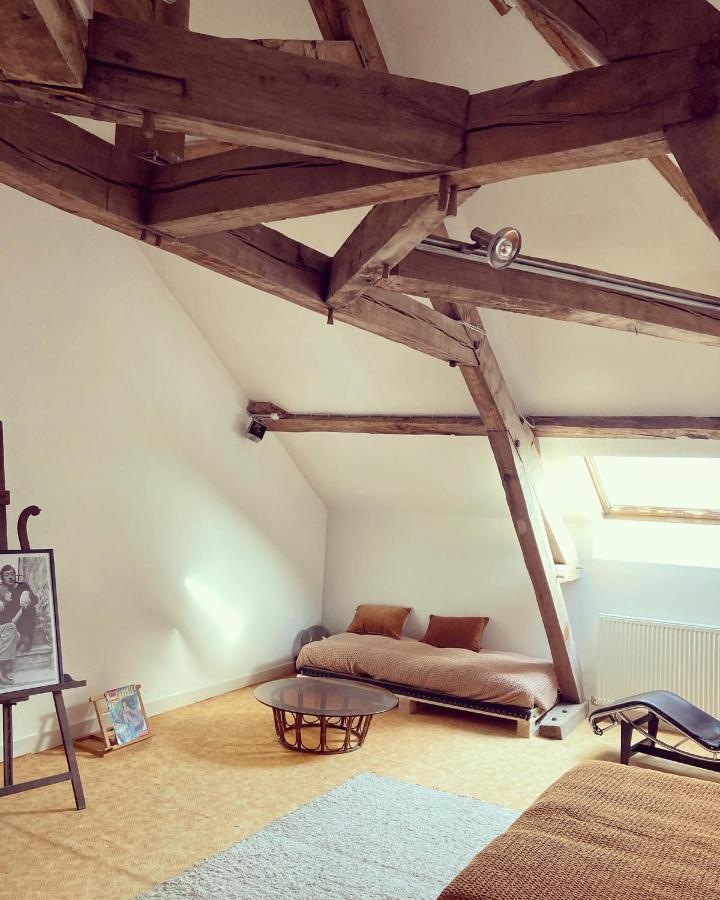 Maison D'Hotes La Doucelle Culture Et Bien-Etre Lignieres-Orgeres Екстер'єр фото